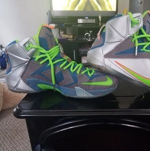 Lebron XII size 12.5